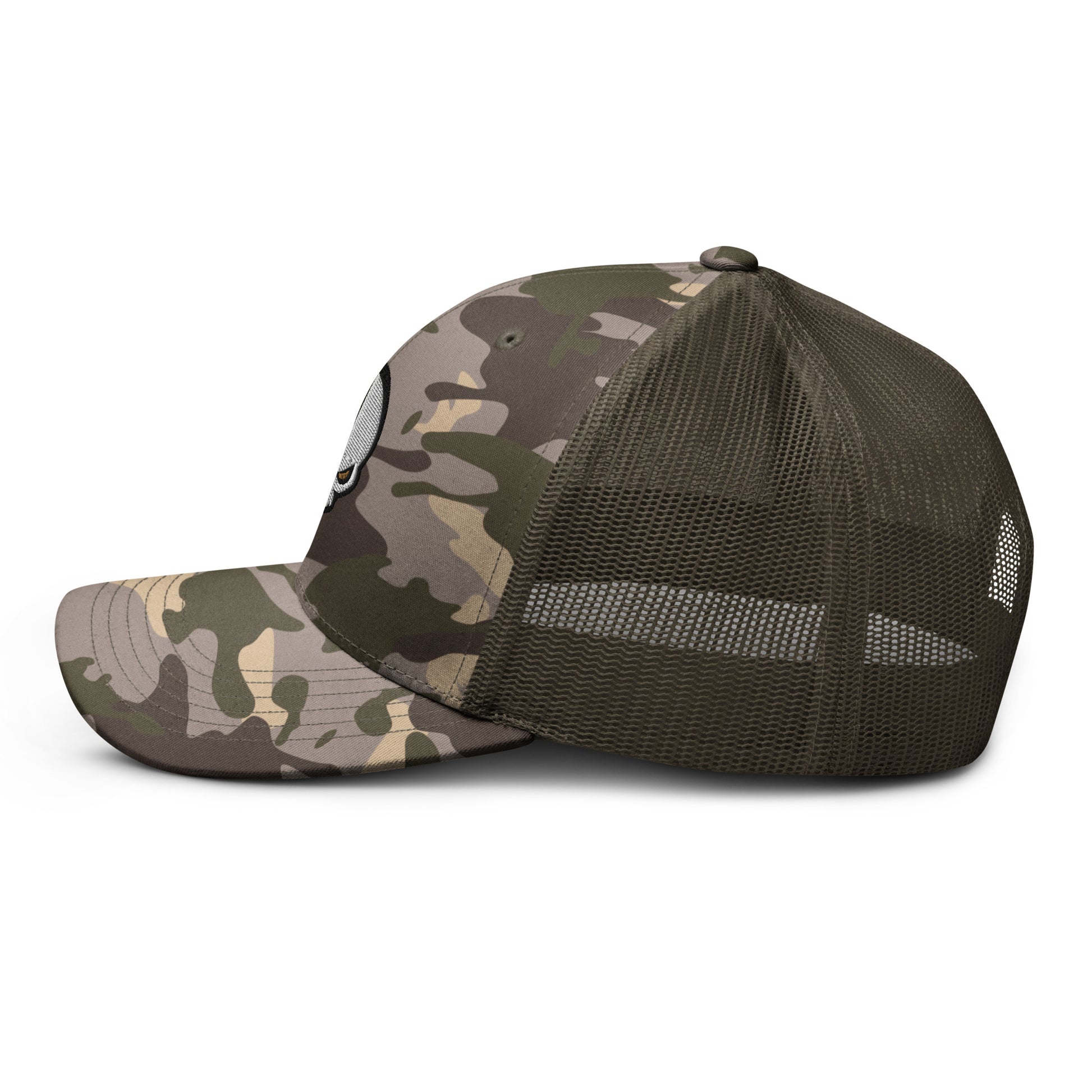 svPro Camouflage trucker hat - SkullVibe